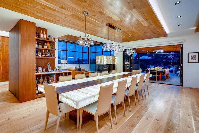 Dining room in 4301 Cedar Avenue