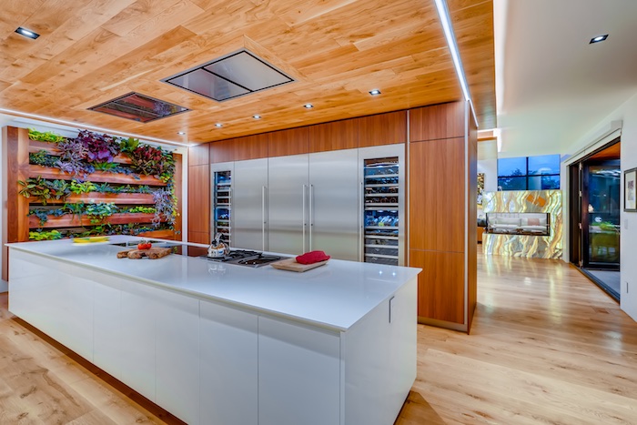 Kitchen in 4301 Cedar Avenue