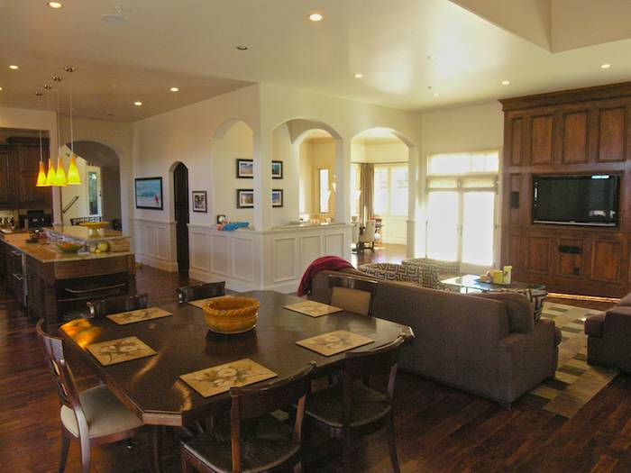 Daylilly-family room