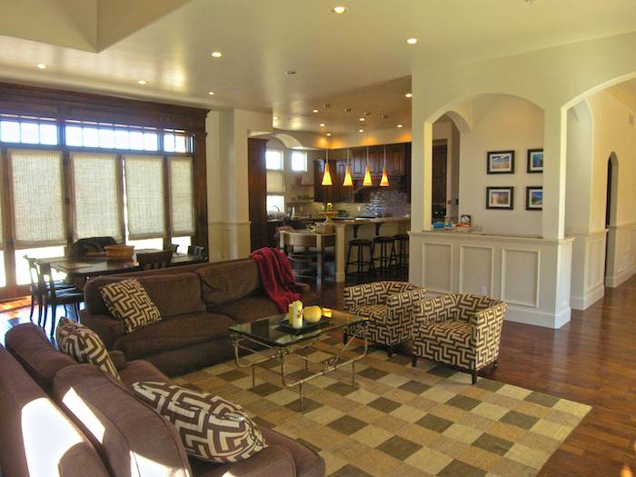 Daylilly-family room